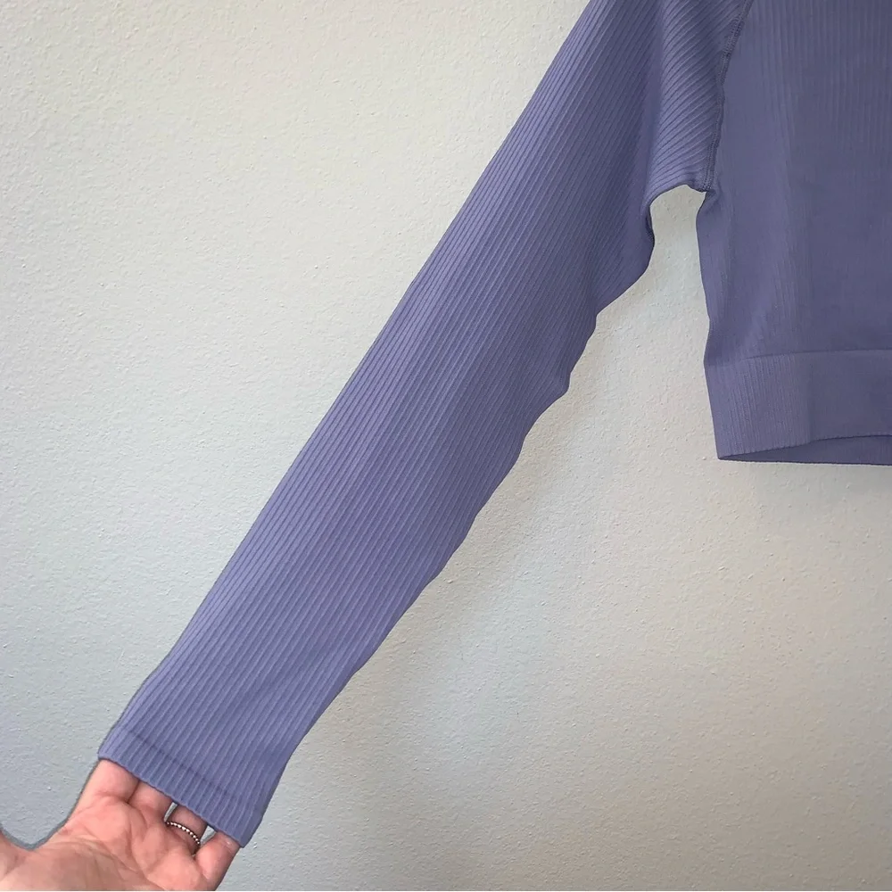 ECHT Arise Comfort Long Sleeve Ribbed Athletic Crop Top - Picture 4 of 4